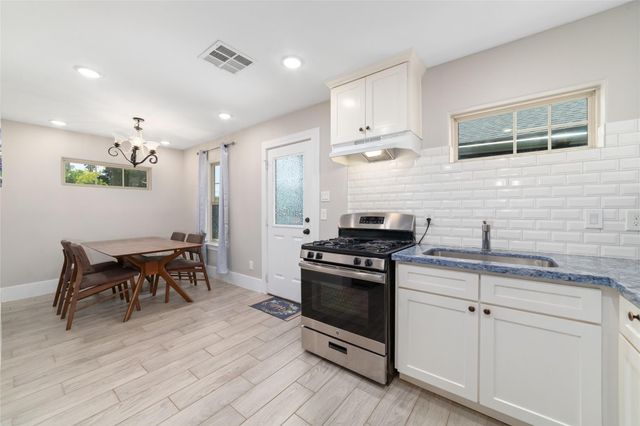 6720 Cathcart Drive, Houston, TX 77091
