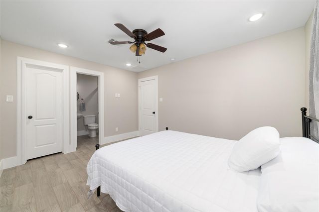 6720 Cathcart Drive, Houston, TX 77091