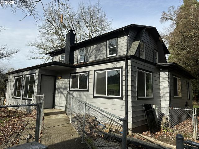 1355 DAYS CREEK CUTOFF Rd, Myrtle Creek, OR 97457