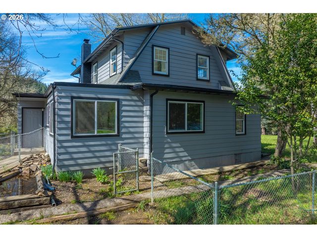 1355 DAYS CREEK CUTOFF Rd, Myrtle Creek, OR 97457