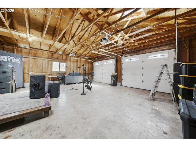 1355 DAYS CREEK CUTOFF Rd, Myrtle Creek, OR 97457