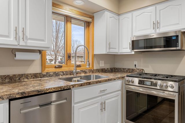 307 21st Street NW, Austin, MN 55912