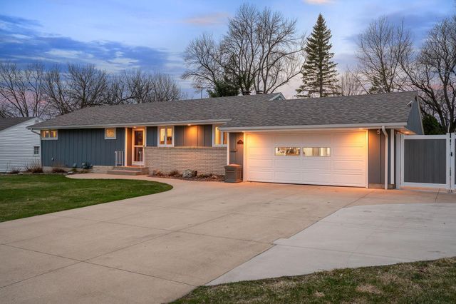 307 21st Street NW, Austin, MN 55912