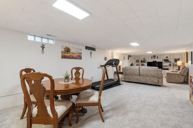 307 21st Street NW, Austin, MN 55912
