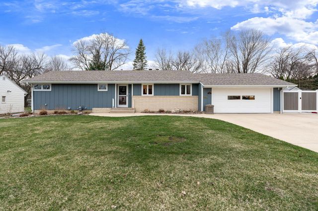 307 21st Street NW, Austin, MN 55912
