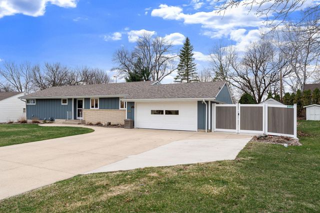307 21st Street NW, Austin, MN 55912