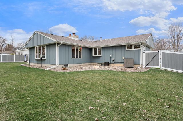 307 21st Street NW, Austin, MN 55912