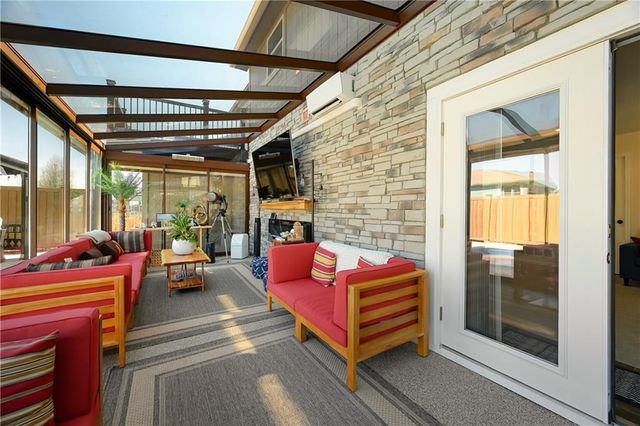 906 EVE ORCHID Drive, Greenwood, MO 64034