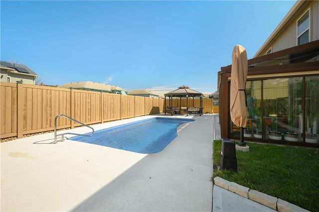 906 EVE ORCHID Drive, Greenwood, MO 64034