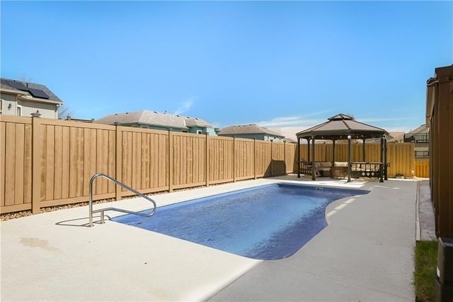 906 EVE ORCHID Drive, Greenwood, MO 64034