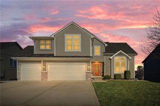 906 EVE ORCHID Drive, Greenwood, MO 64034