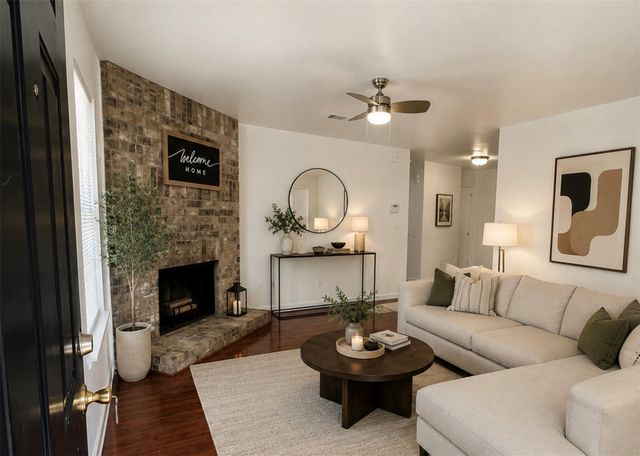 7679 Fallbrook Drive 7679, Houston, TX 77086