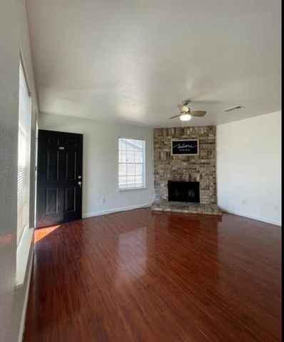 7679 Fallbrook Drive 7679, Houston, TX 77086