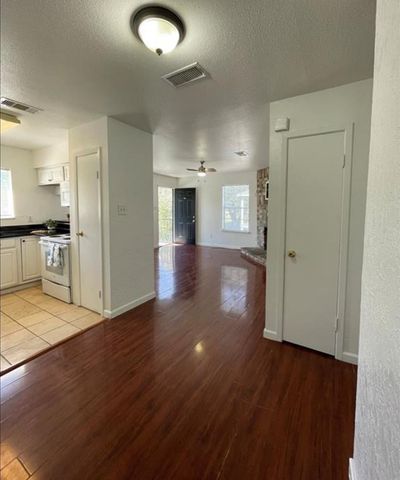7679 Fallbrook Drive 7679, Houston, TX 77086