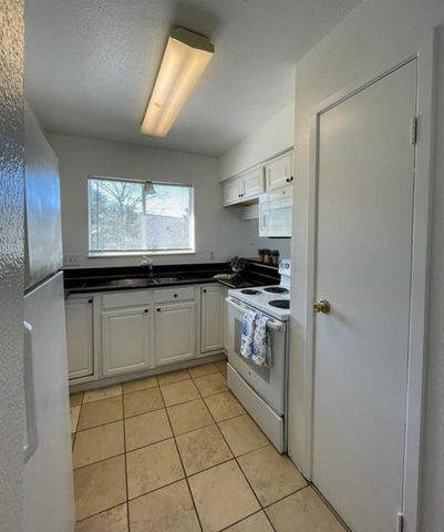7679 Fallbrook Drive 7679, Houston, TX 77086
