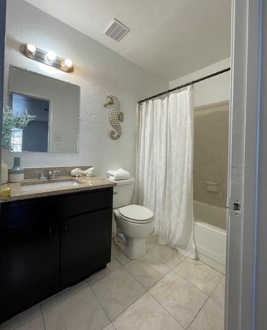 7679 Fallbrook Drive 7679, Houston, TX 77086