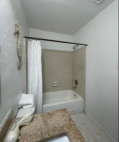 7679 Fallbrook Drive 7679, Houston, TX 77086