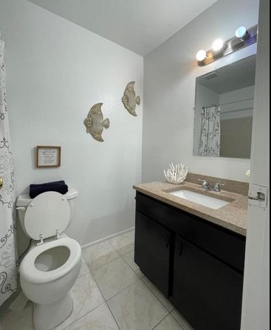 7679 Fallbrook Drive 7679, Houston, TX 77086