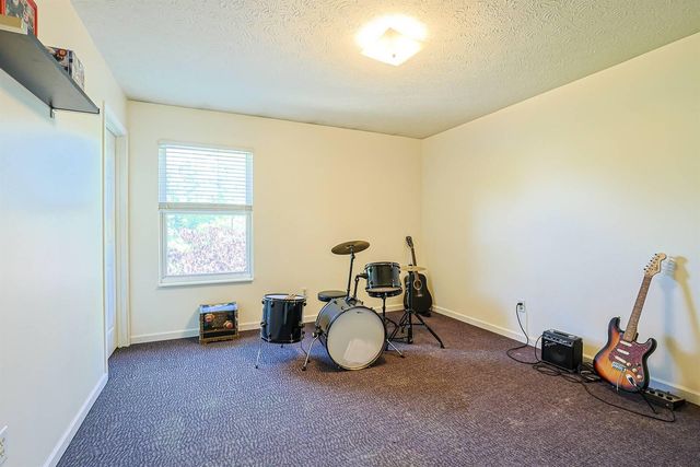 1112 Abbington Drive, Union, KY 41091