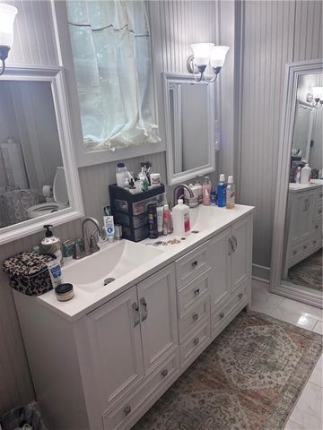 606 E Solomon Street, Griffin, GA 30223