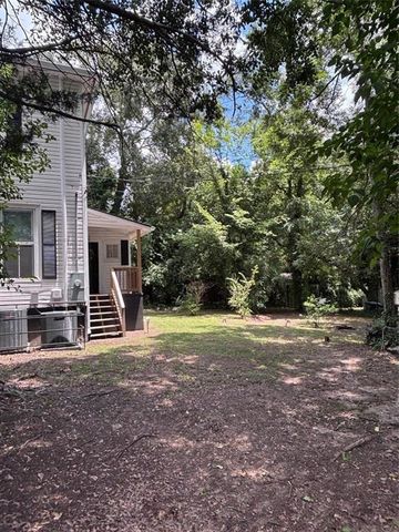 606 E Solomon Street, Griffin, GA 30223