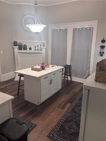 606 E Solomon Street, Griffin, GA 30223