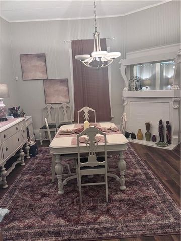 606 E Solomon Street, Griffin, GA 30223