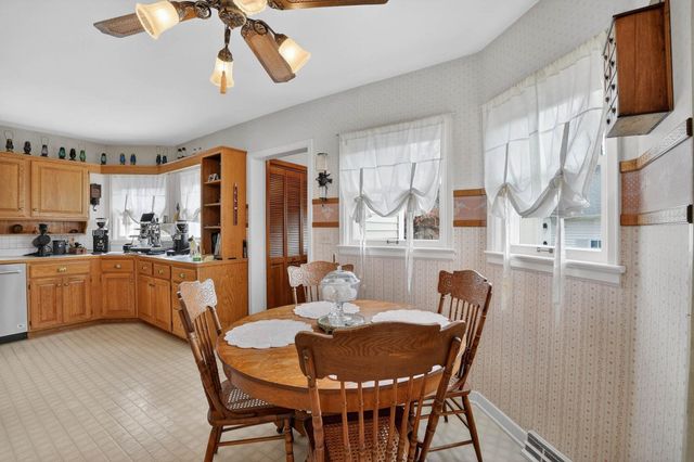 2203 Grand Boulevard, Cedar Falls, IA 50613