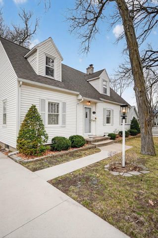 2203 Grand Boulevard, Cedar Falls, IA 50613