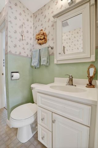 2203 Grand Boulevard, Cedar Falls, IA 50613