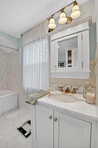 2203 Grand Boulevard, Cedar Falls, IA 50613