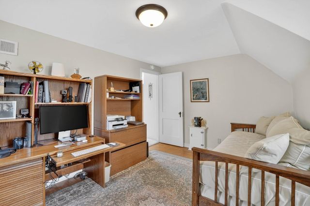 2203 Grand Boulevard, Cedar Falls, IA 50613