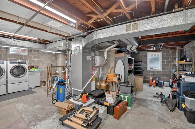 2203 Grand Boulevard, Cedar Falls, IA 50613