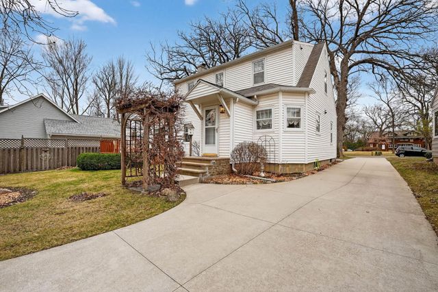 2203 Grand Boulevard, Cedar Falls, IA 50613