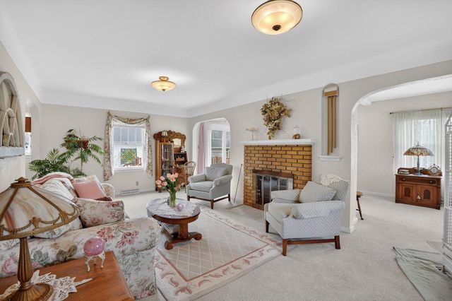 2203 Grand Boulevard, Cedar Falls, IA 50613