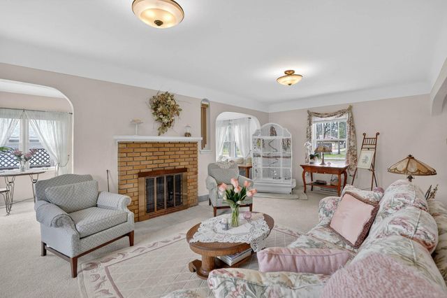 2203 Grand Boulevard, Cedar Falls, IA 50613