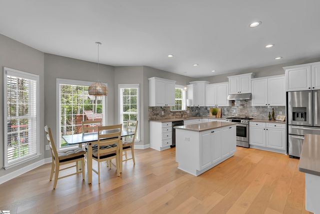 9 Shannon Creek Court, Greenville, SC 29615