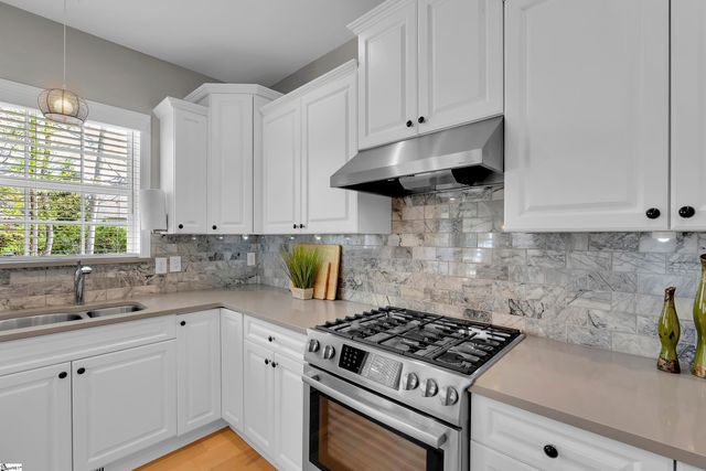 9 Shannon Creek Court, Greenville, SC 29615