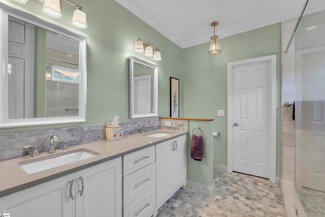 9 Shannon Creek Court, Greenville, SC 29615