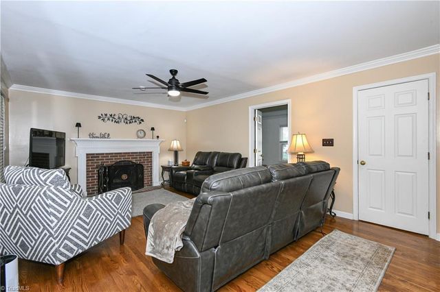 5015 Windermere Drive, Greensboro, NC 27407