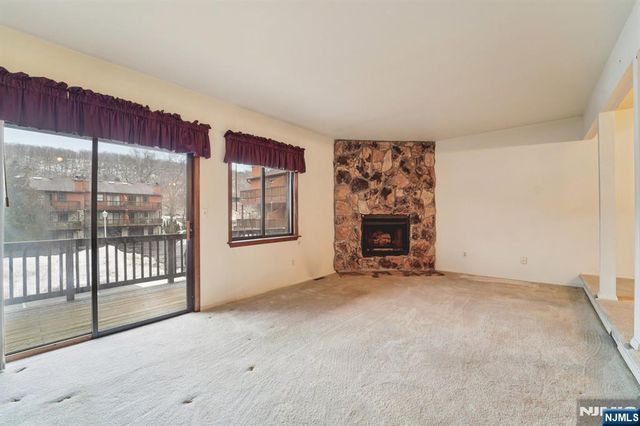 14 Brookside Heights 25, Wanaque, NJ 07465