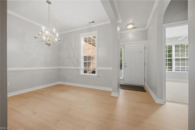 464 River Arch DR, Chesapeake, VA 23320