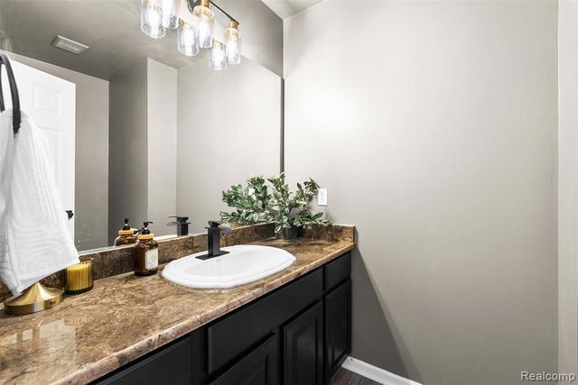 4280 Mcdowell Road, Lapeer, MI 48446