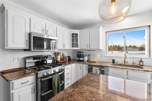 4280 Mcdowell Road, Lapeer, MI 48446