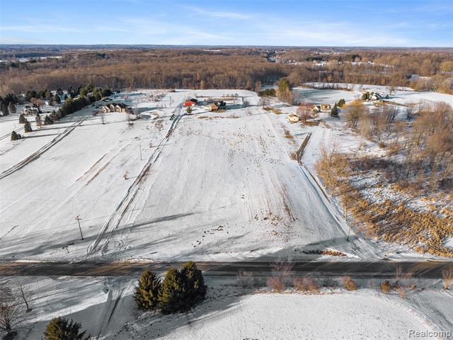 4280 Mcdowell Road, Lapeer, MI 48446