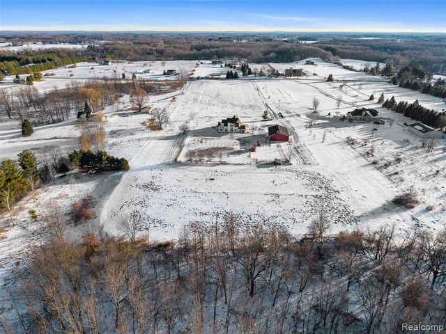 4280 Mcdowell Road, Lapeer, MI 48446