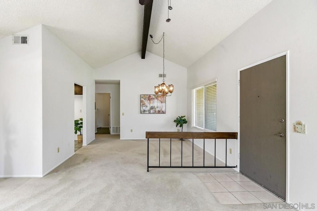 Image 11 of property listing at 10188 Dafne Ln., San Diego, CA 92124