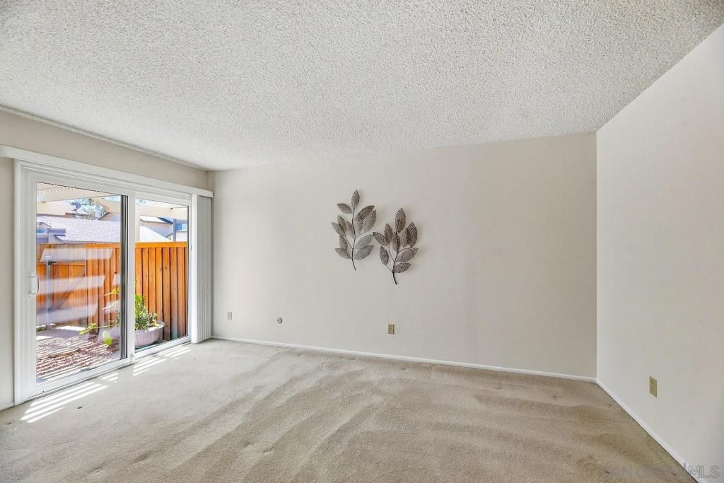 Image 17 of property listing at 10188 Dafne Ln., San Diego, CA 92124