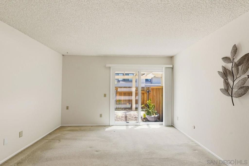 Image 20 of property listing at 10188 Dafne Ln., San Diego, CA 92124