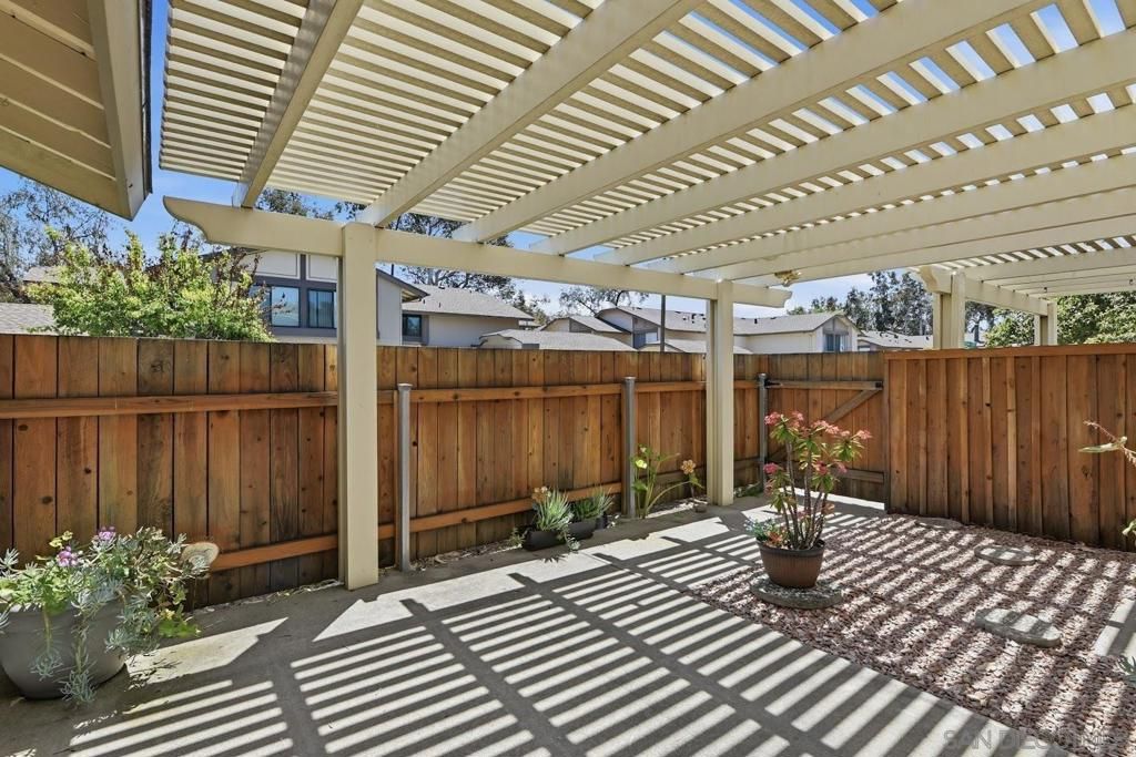 Image 29 of property listing at 10188 Dafne Ln., San Diego, CA 92124